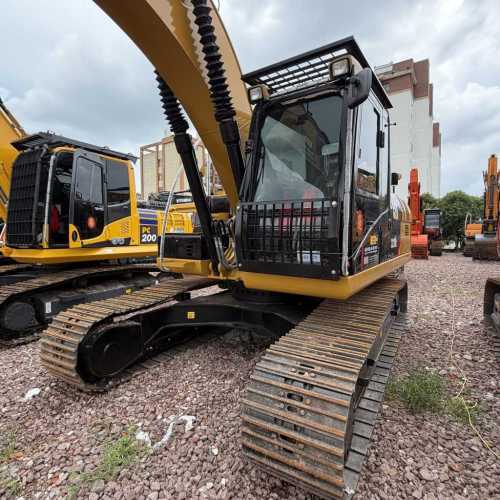 Japan Caterpillar Original Used CAT323D2L CAT323 Hydraulic Crawler Excavator 23Ton Second Hand Used Excavator Machine