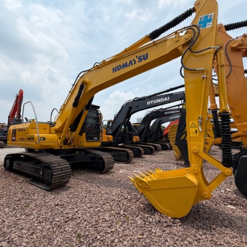 Cheap Used Komatsu Excavators PC200 PC200-7 PC200-8 Hydraulic Crawler 20Tons Original Second hand Used Komatsu Excavator