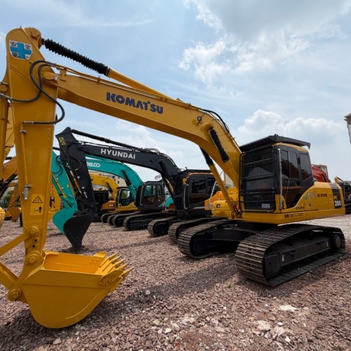 Cheap Used Komatsu Excavators PC200 PC200-7 PC200-8 Hydraulic Crawler 20Tons Original Second hand Used Komatsu Excavator