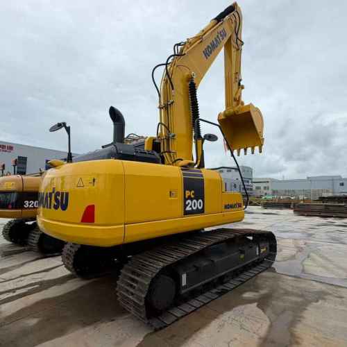 Japan Original Low Price Komatsu second hand Excavator PC200 Digger PC200-7 PC200-8 Good Quality Used Crawler Excavator