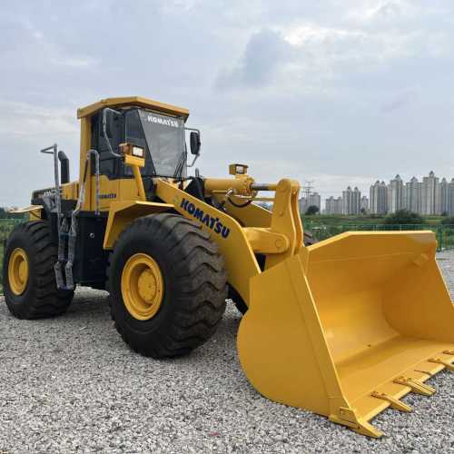 Komatsu Used WA470-3 Wheel Loader Hydraulic used wheel loader Komatsu model WA470 with 7ton Load Capacity Engine Gearbox