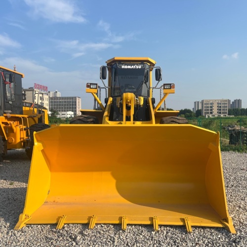 Komatsu Used WA470-3 Wheel Loader Hydraulic used wheel loader Komatsu model WA470 with 7ton Load Capacity Engine Gearbox
