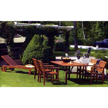 Wooden Rest Table and Chairs