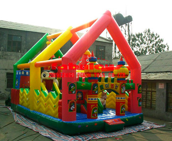 inflatable disneyland with archway