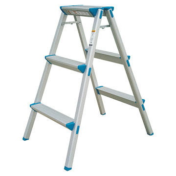 Wide Step Ladders