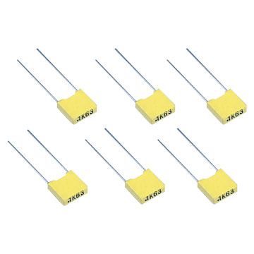 Subminiature Metallized Polyester Film Capacitors