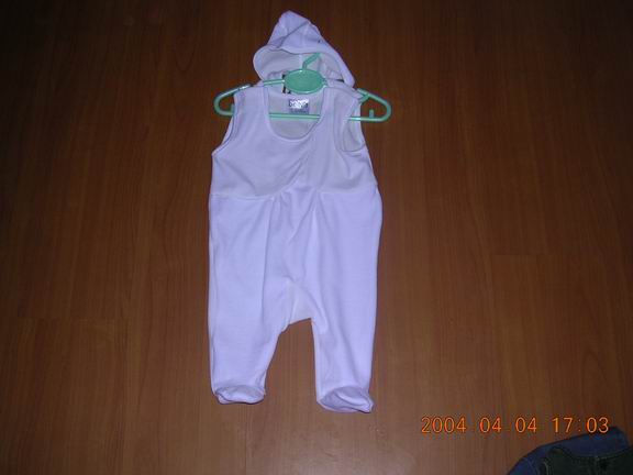 infant garments with cap