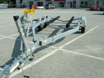 BOAT TRAILER