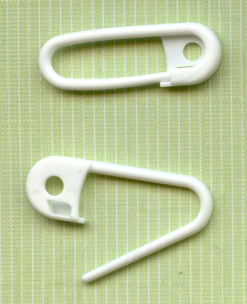 Plastic safety pin